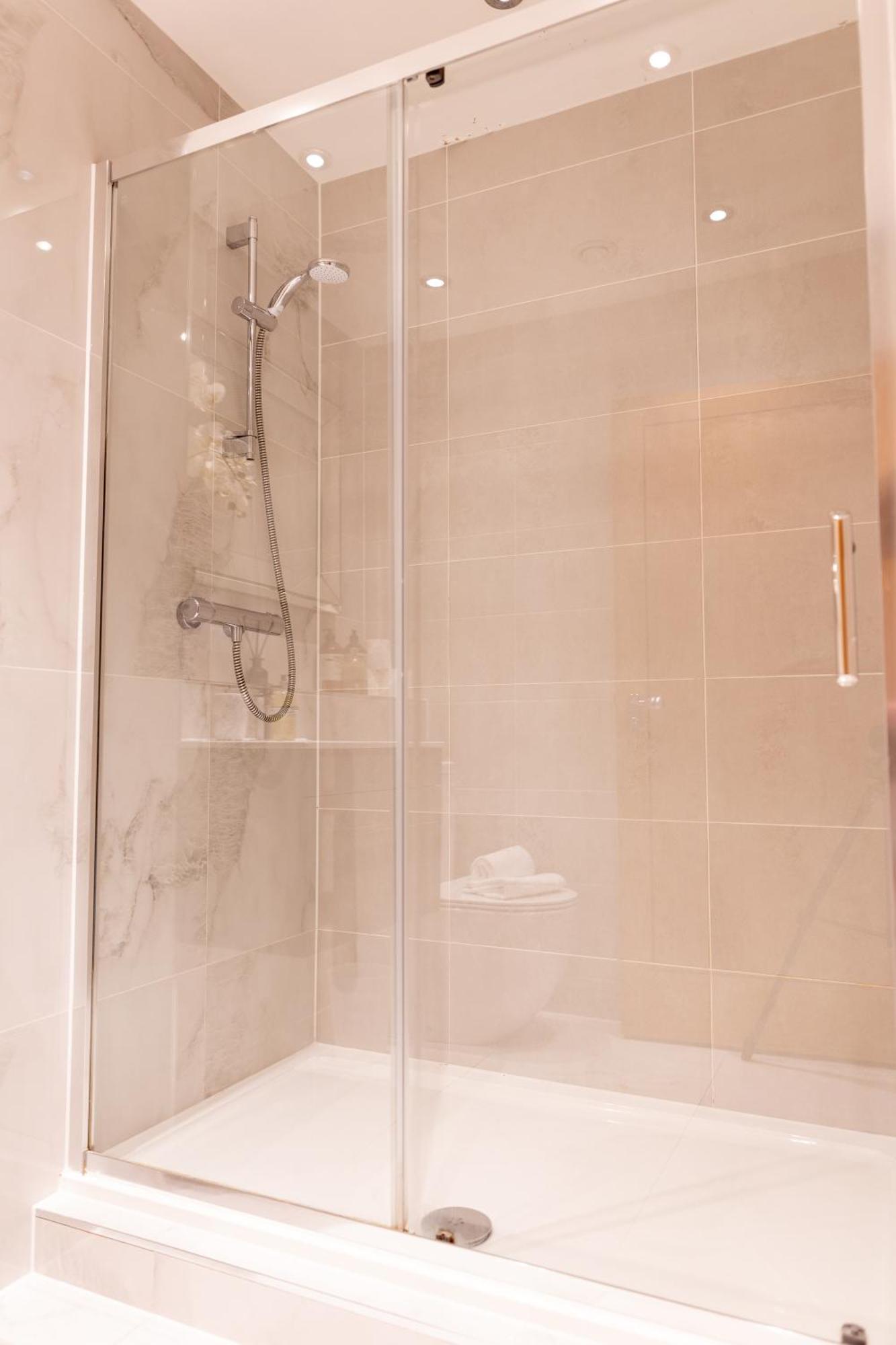 Exclusive Cardiff City Centre Apartment 외부 사진